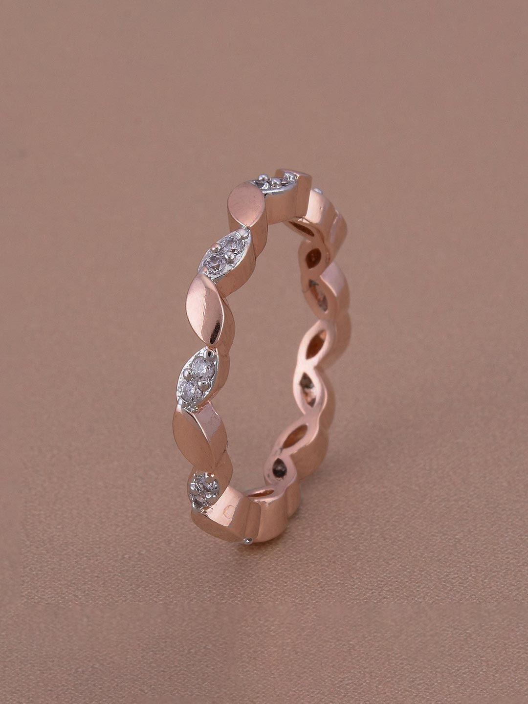 Leafy Rose Gold Plated Band