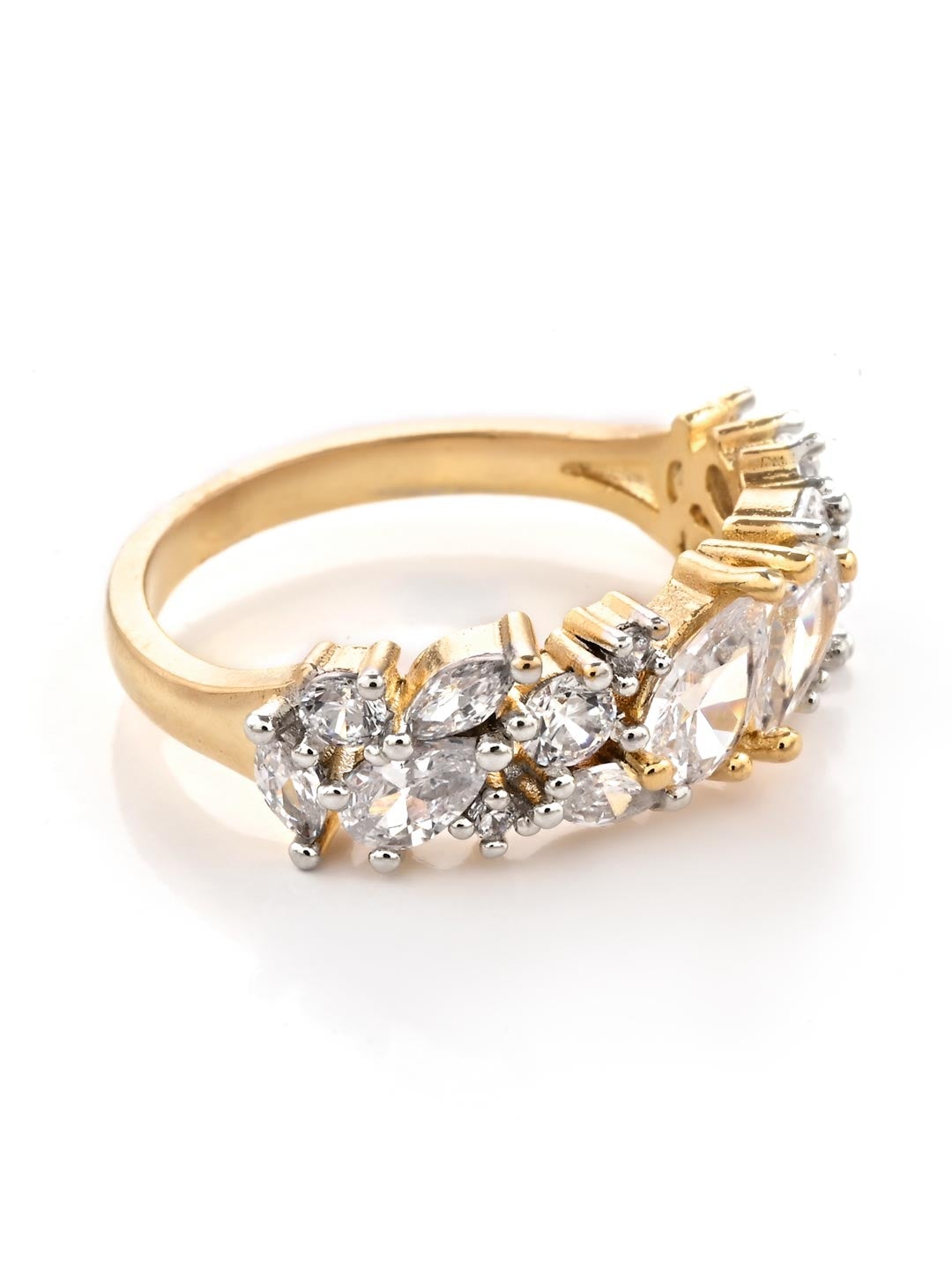 Contemporary International Diamonds Solitaire Ring
